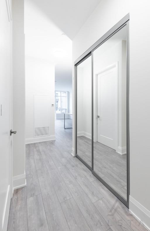 Aluminum Closet Doors 11
